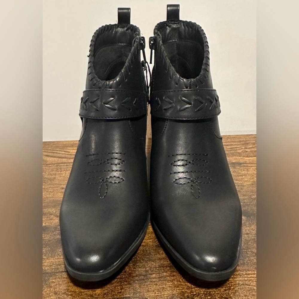 Frye and Co Women’s Black Palma Stacked Heel Booties NWT Size 7 - Picture 8 of 8